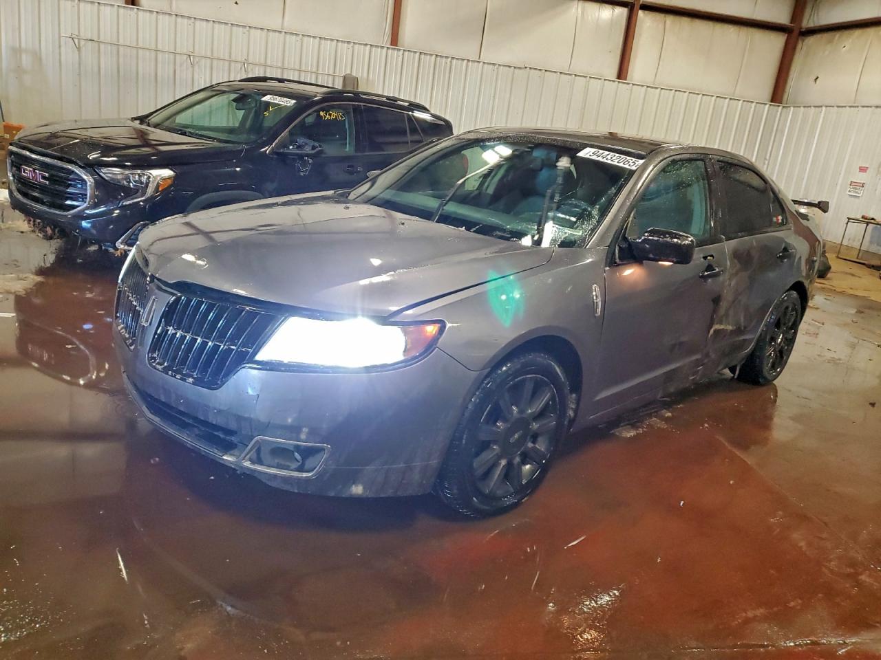 LINCOLN MKZ 2010