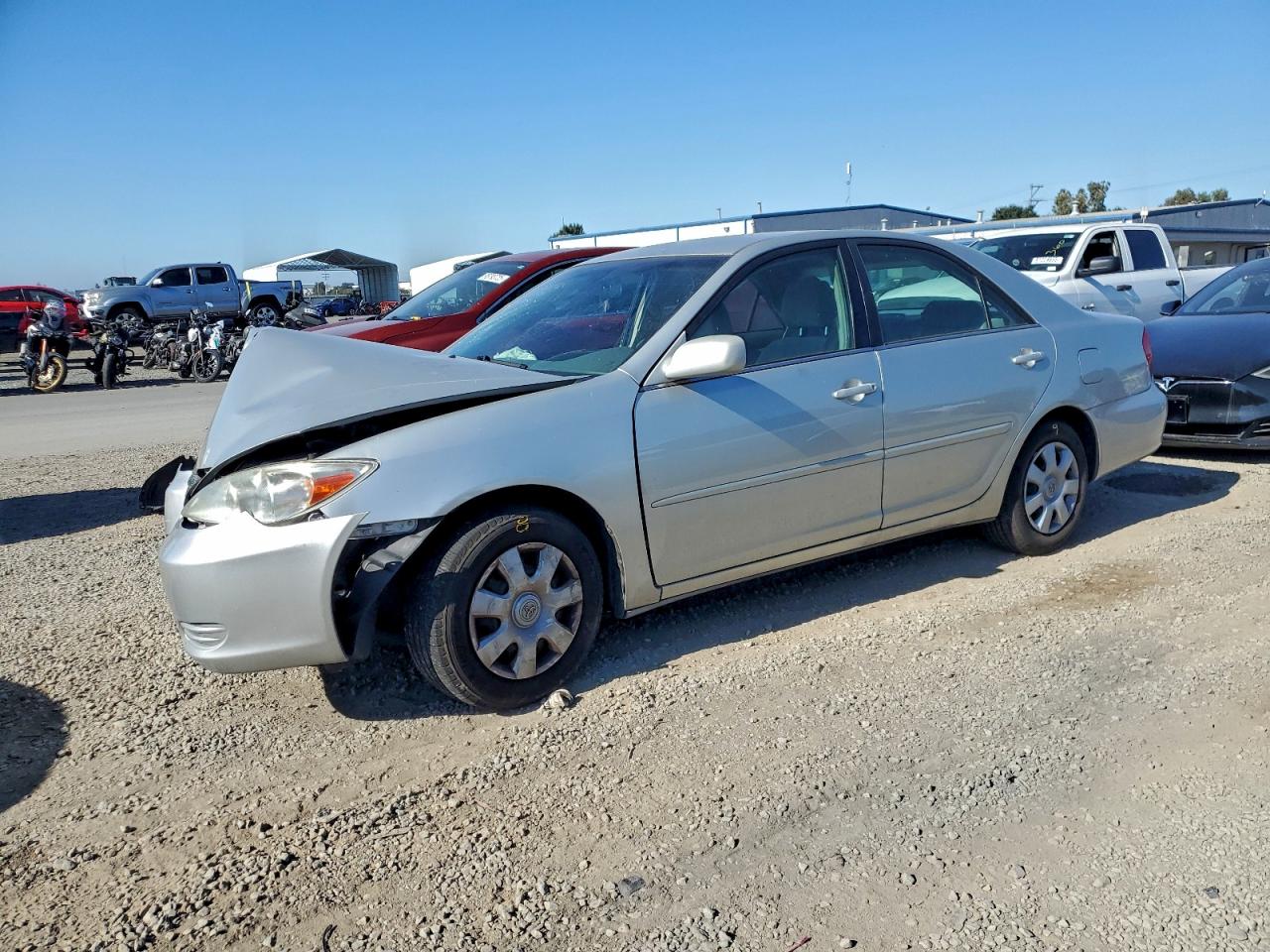 TOYOTA CAMRY LE 2002