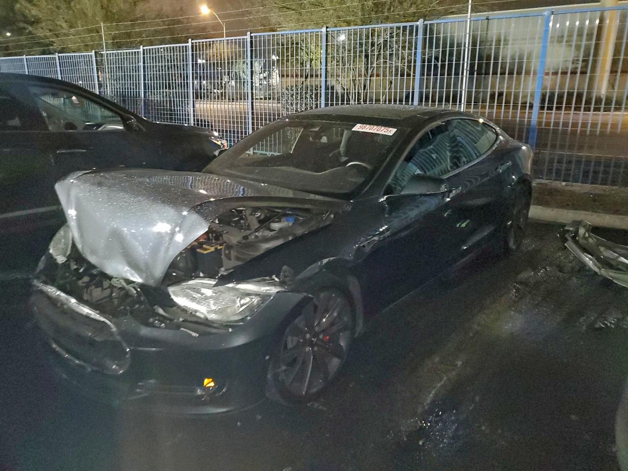 TESLA MODEL S 2016