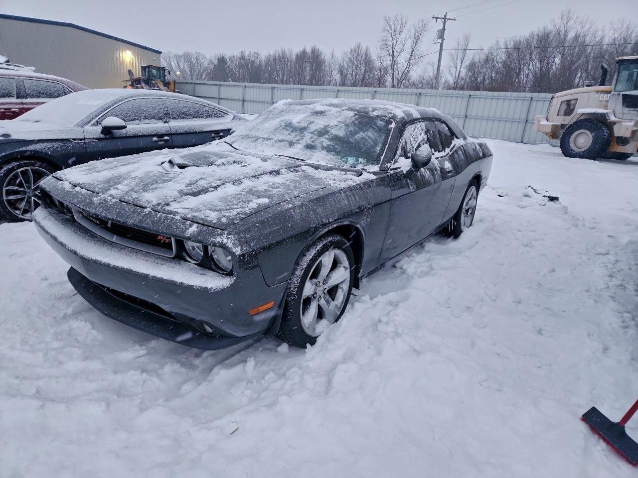 DODGE CHALLENGER 2013