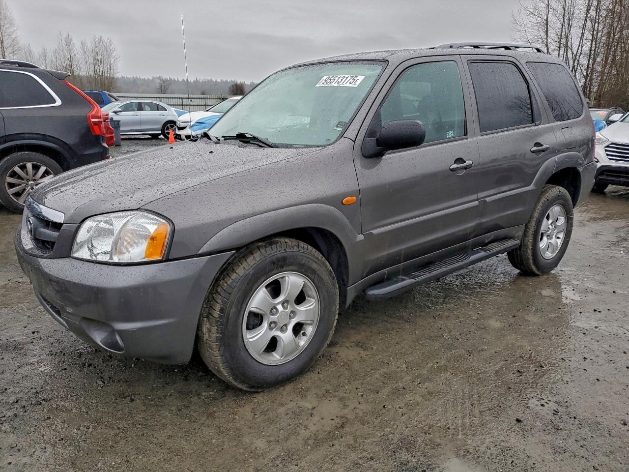 MAZDA TRIBUTE LX 2004