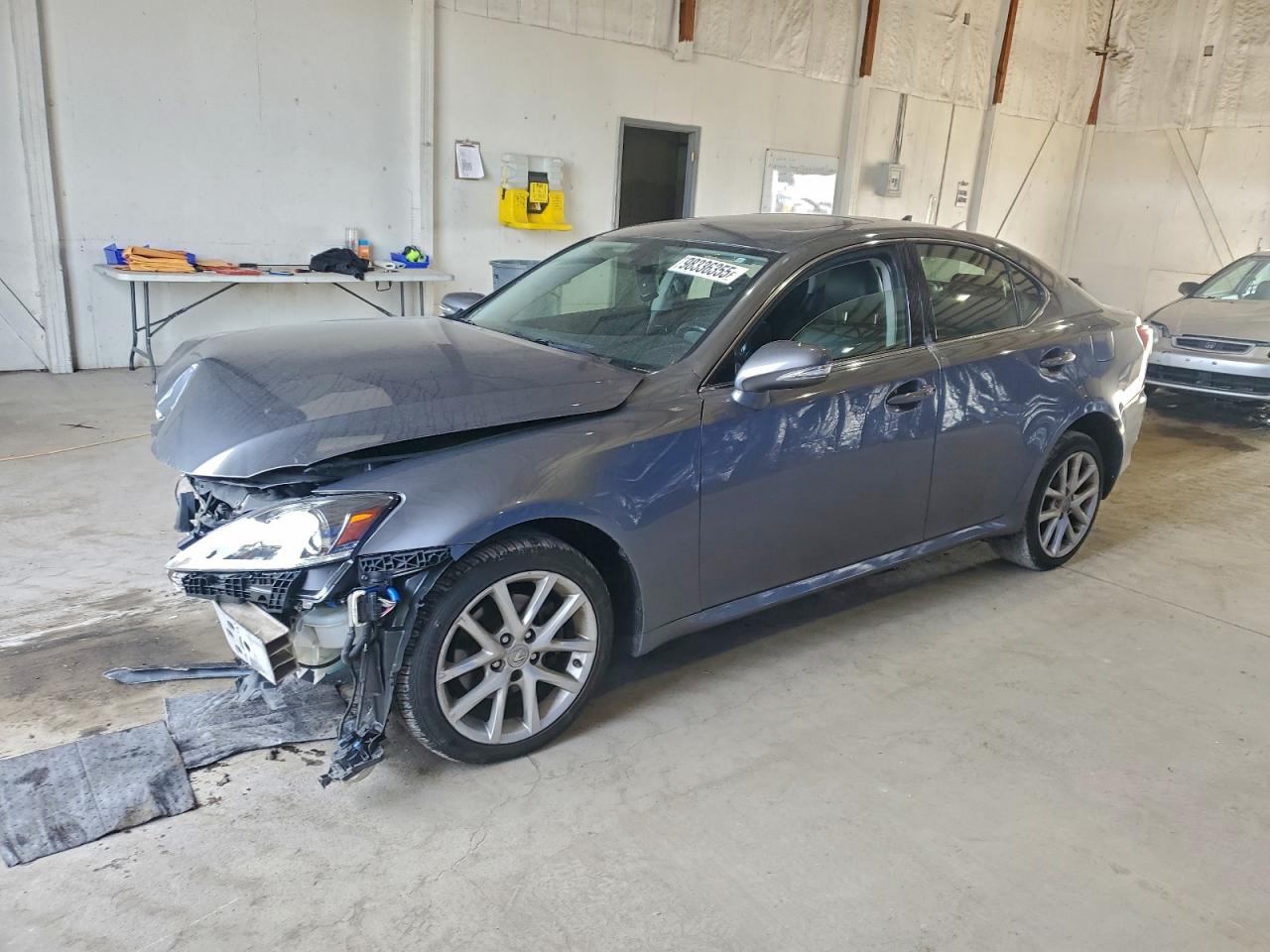 LEXUS IS 2012