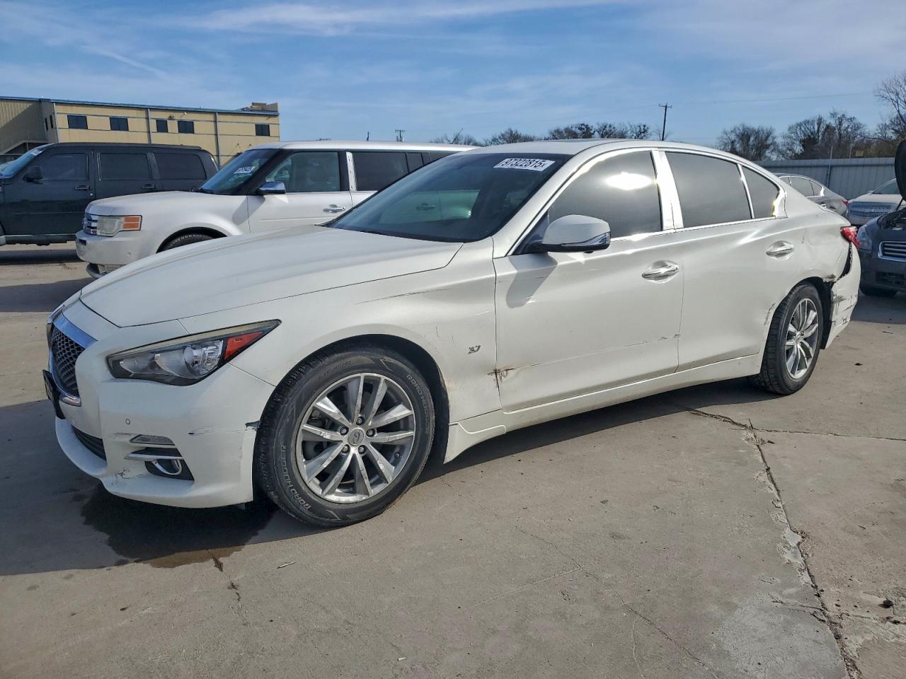 INFINITI Q50 BASE 2015