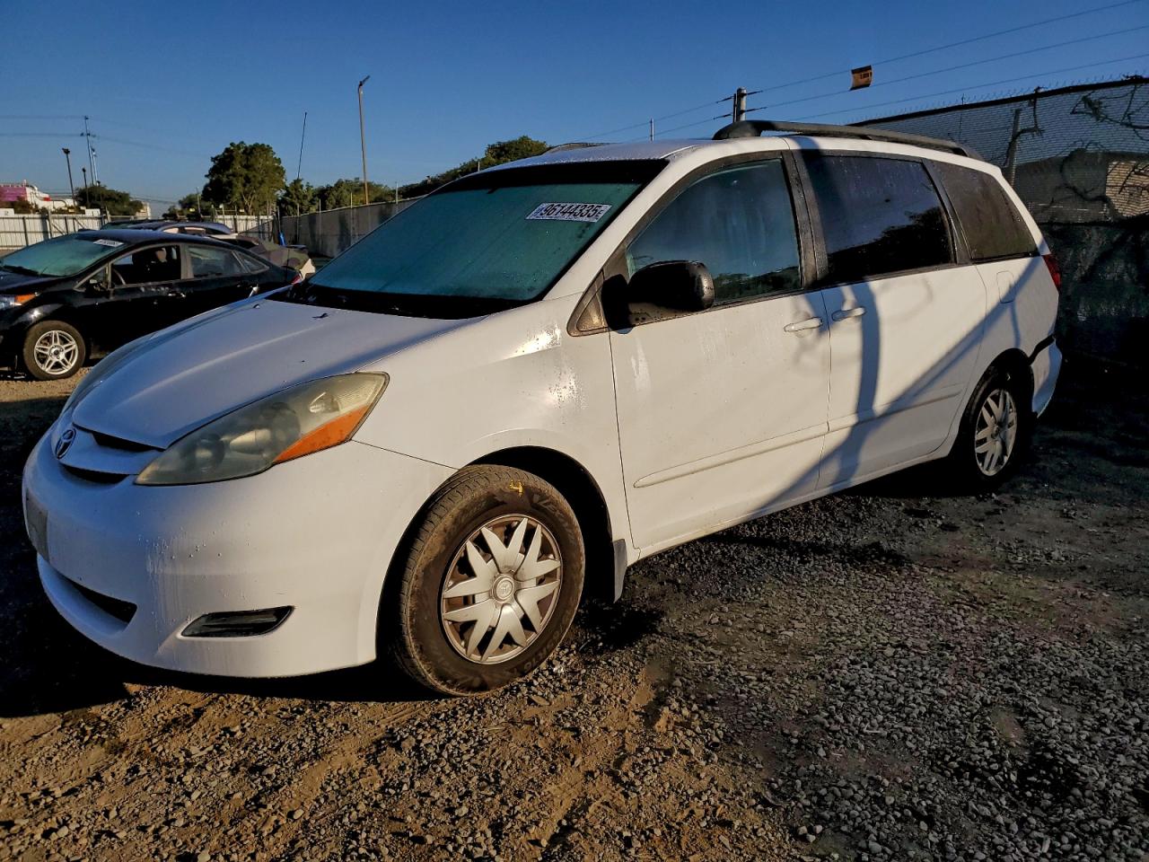 TOYOTA SIENNA CE 2006