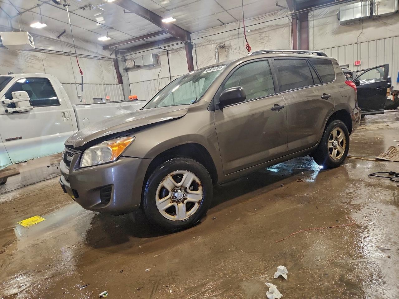TOYOTA RAV4 2010
