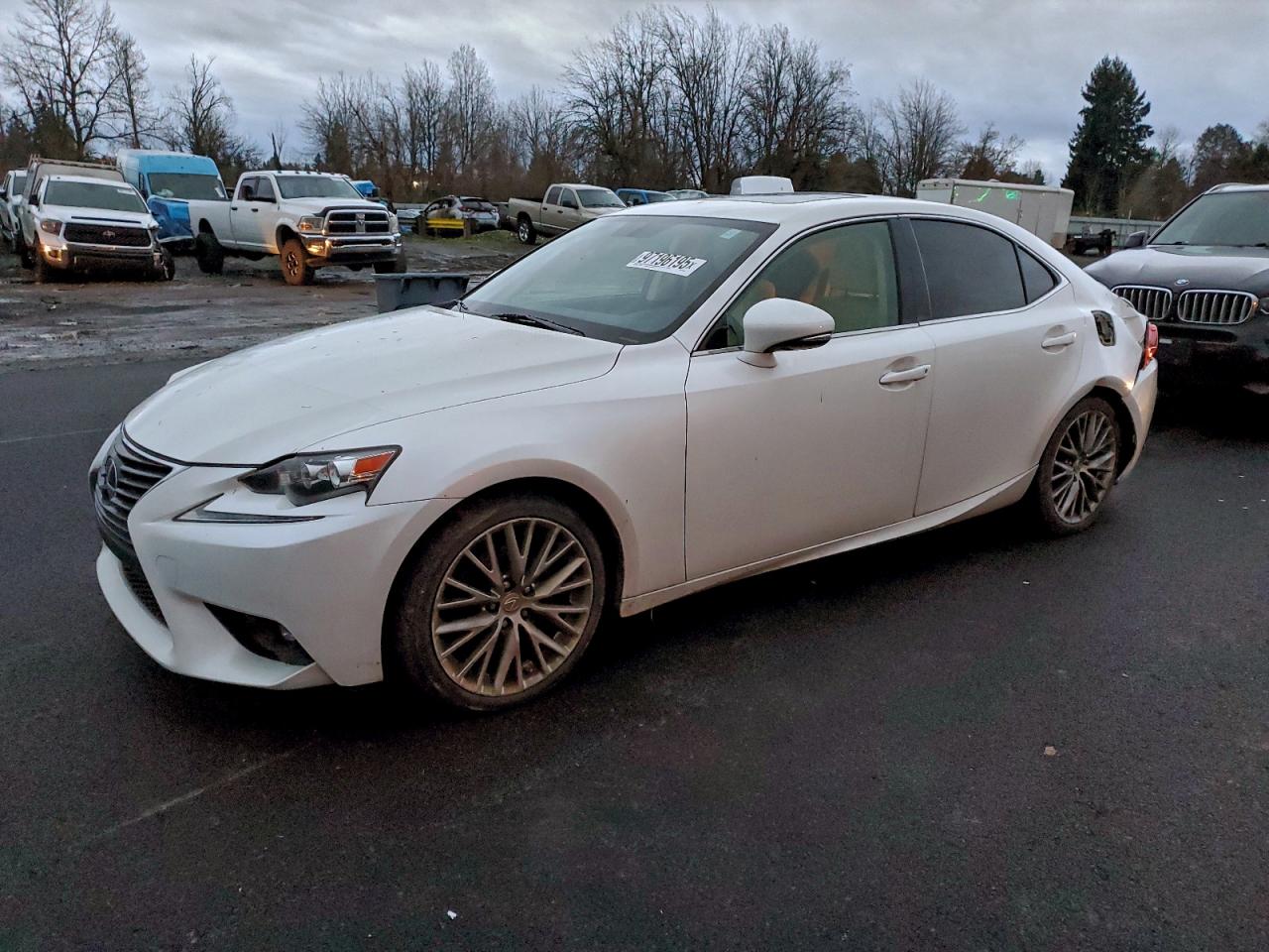 LEXUS IS 2015