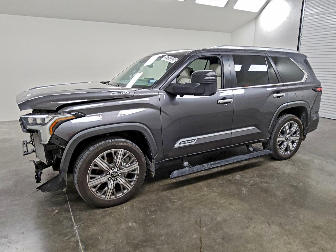 TOYOTA SEQUOIA SR 2025