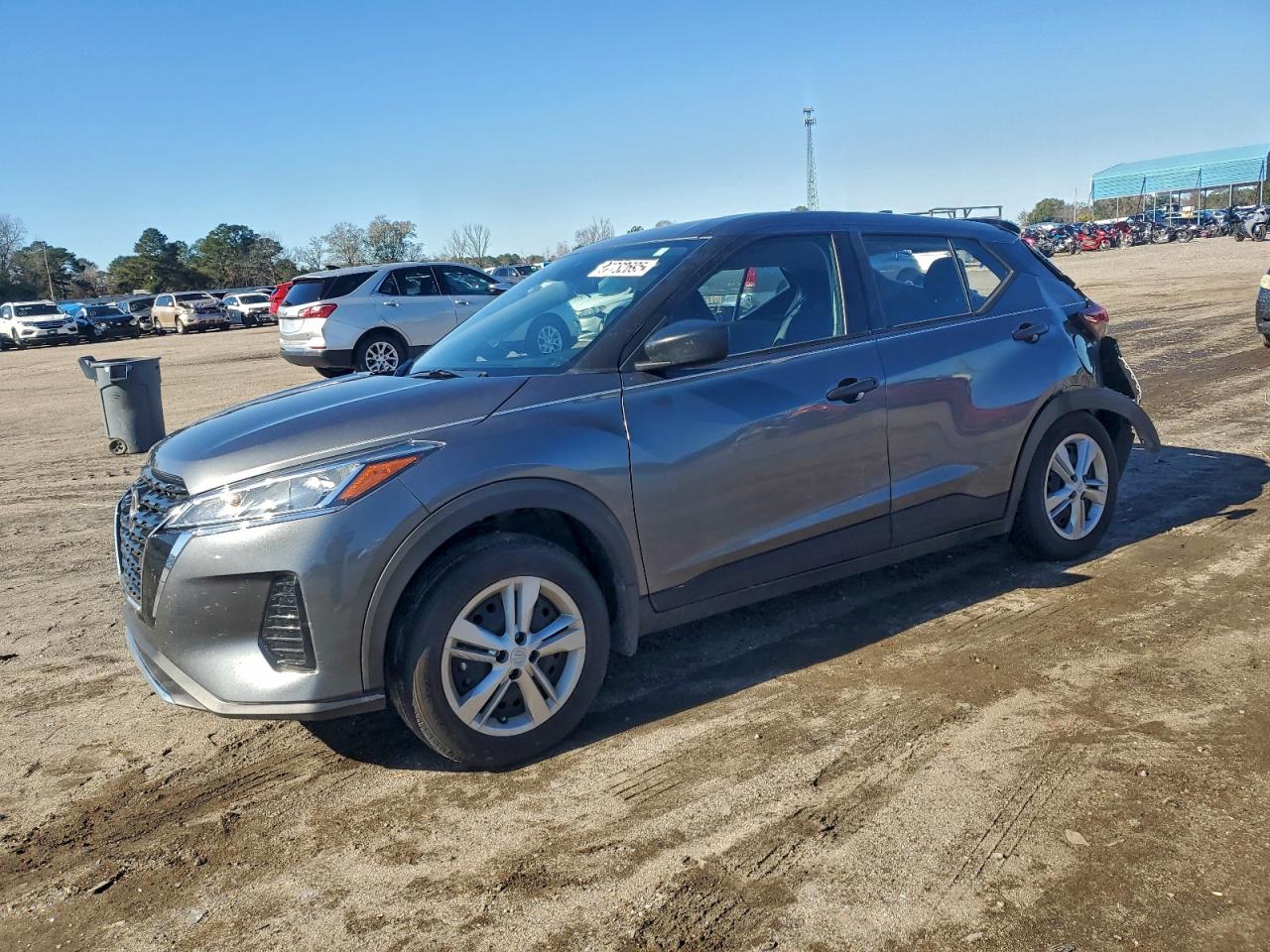 NISSAN KICKS 2024