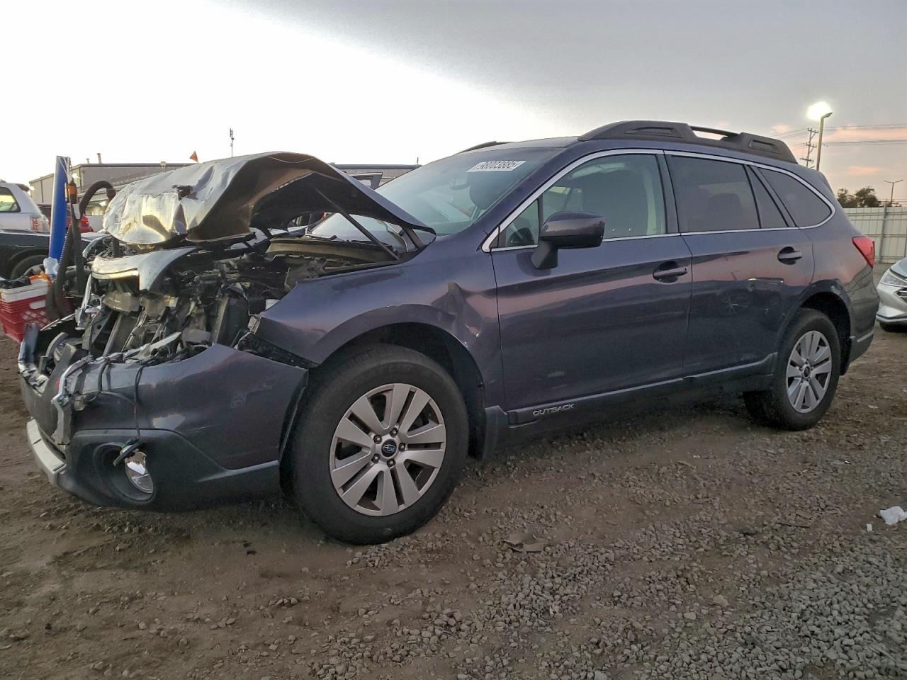 SUBARU OUTBACK 2015