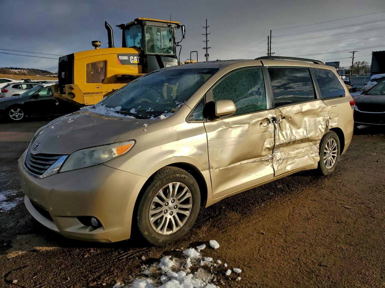 TOYOTA SIENNA XLE 2011