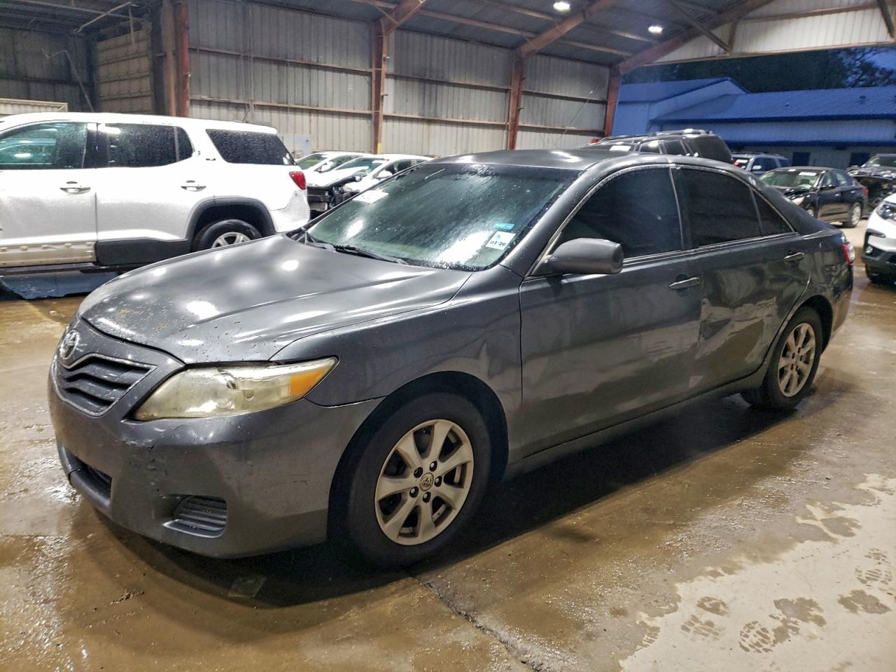 TOYOTA CAMRY BASE 2011