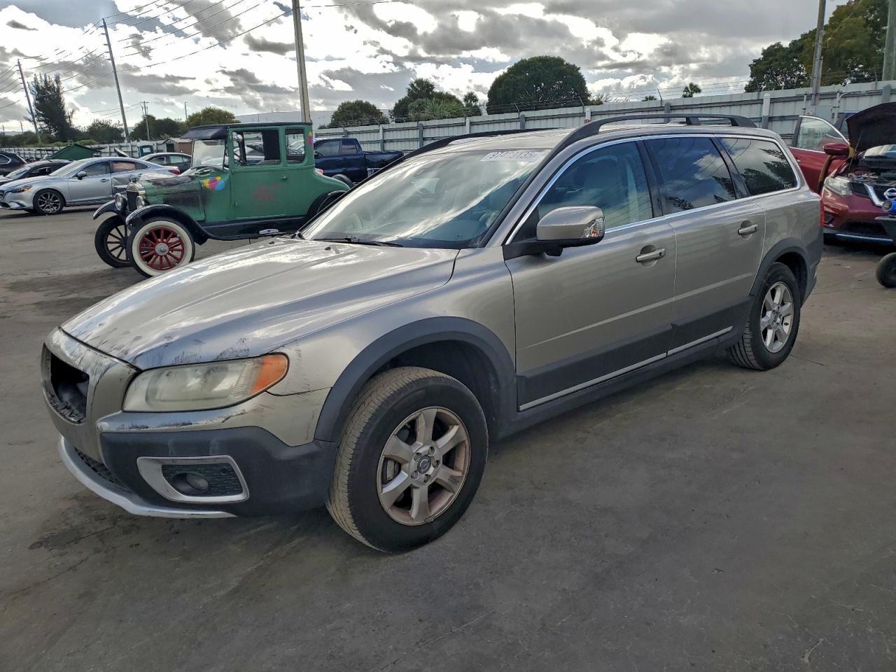 VOLVO XC70 3.2 2012