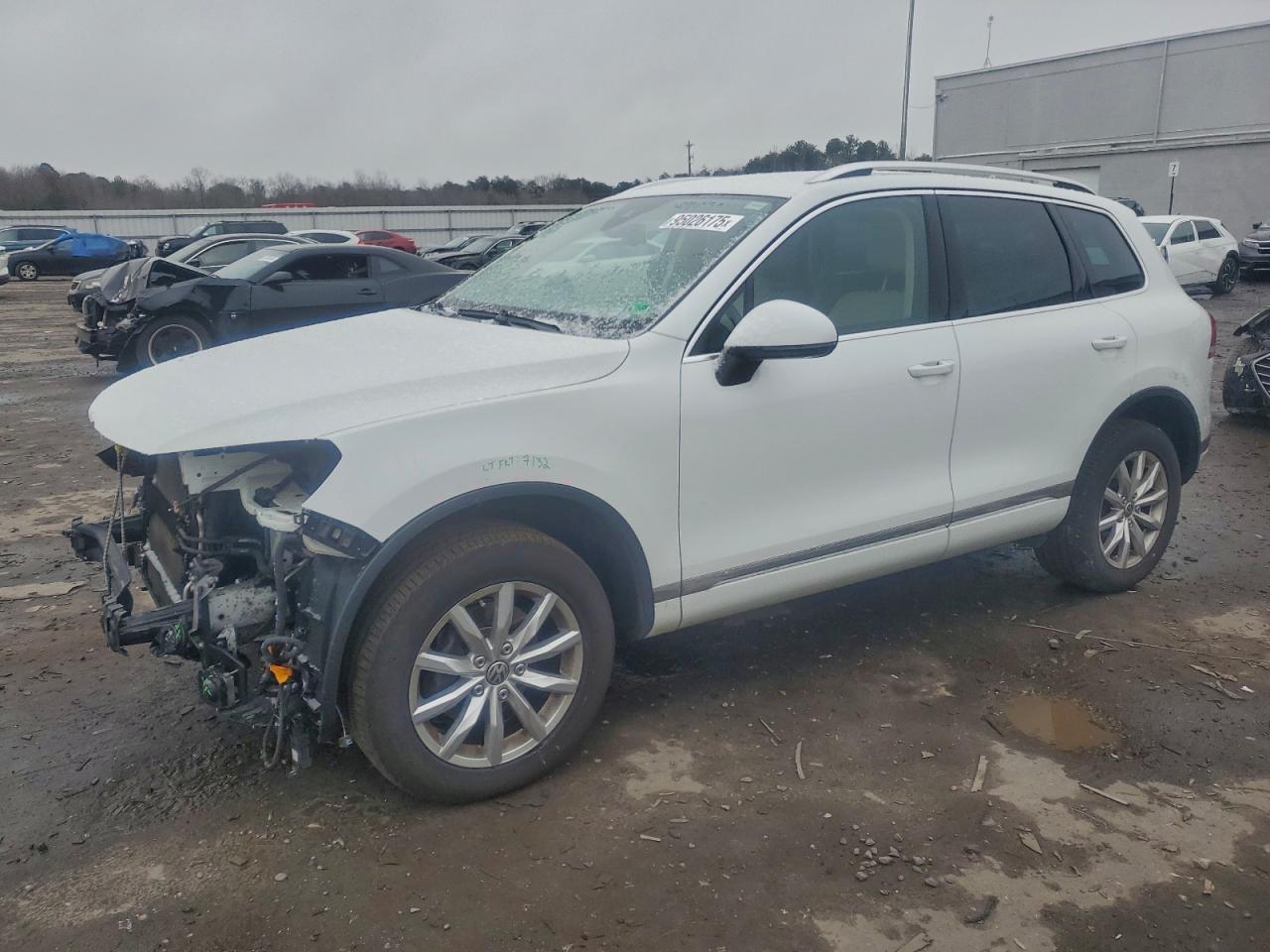 VOLKSWAGEN TOUAREG SP 2016