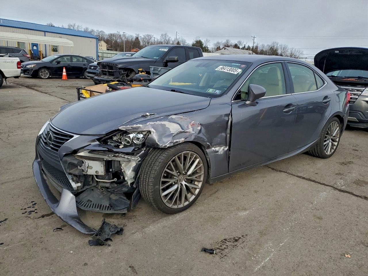 LEXUS IS 2014