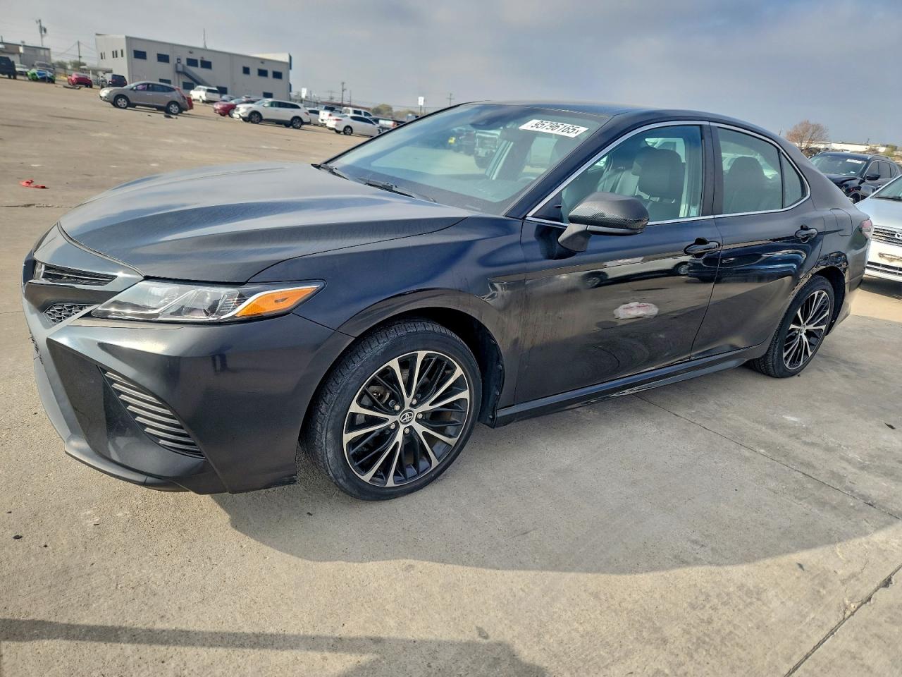 TOYOTA CAMRY SE 2020