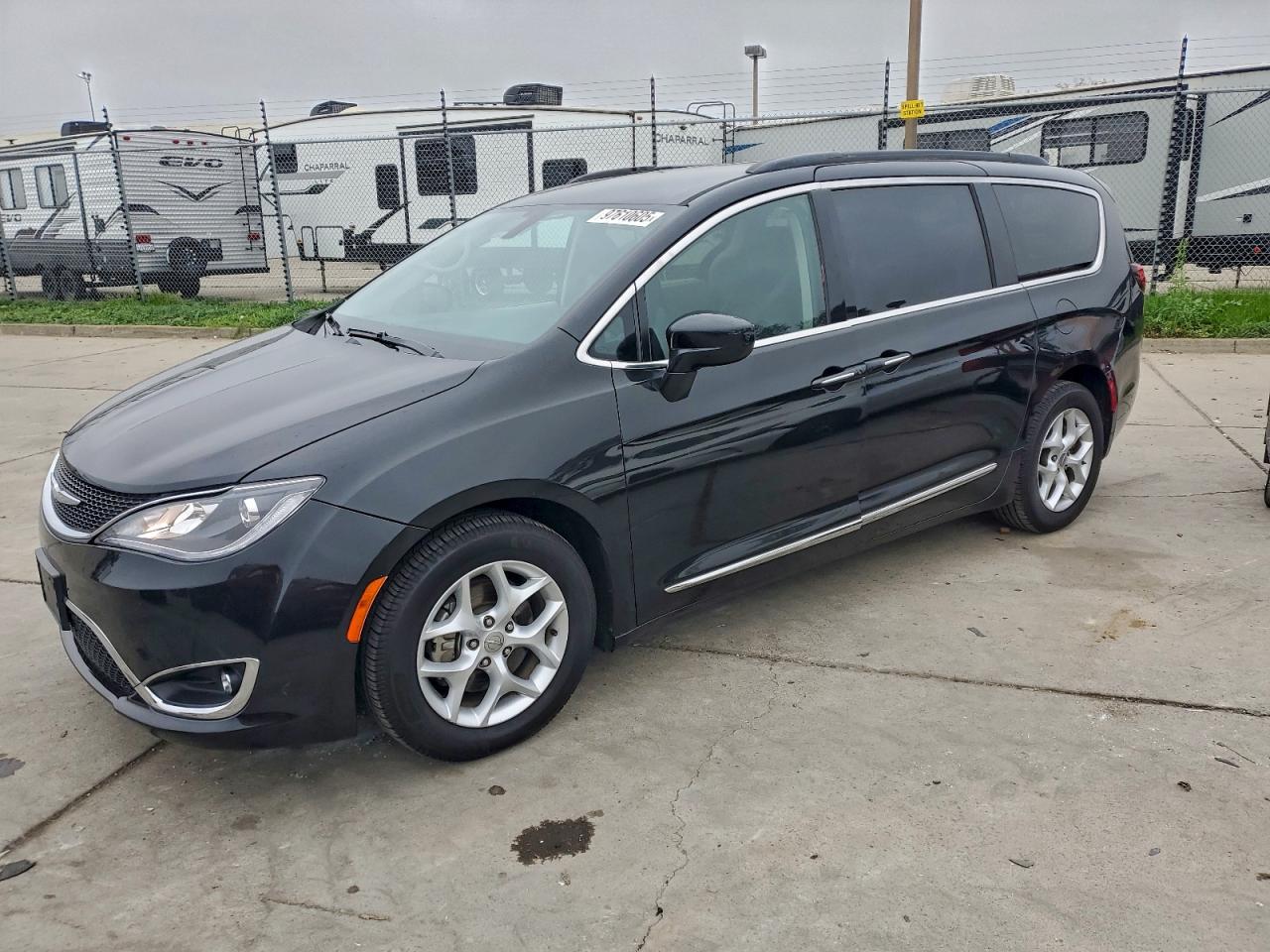 CHRYSLER PACIFICA 2017