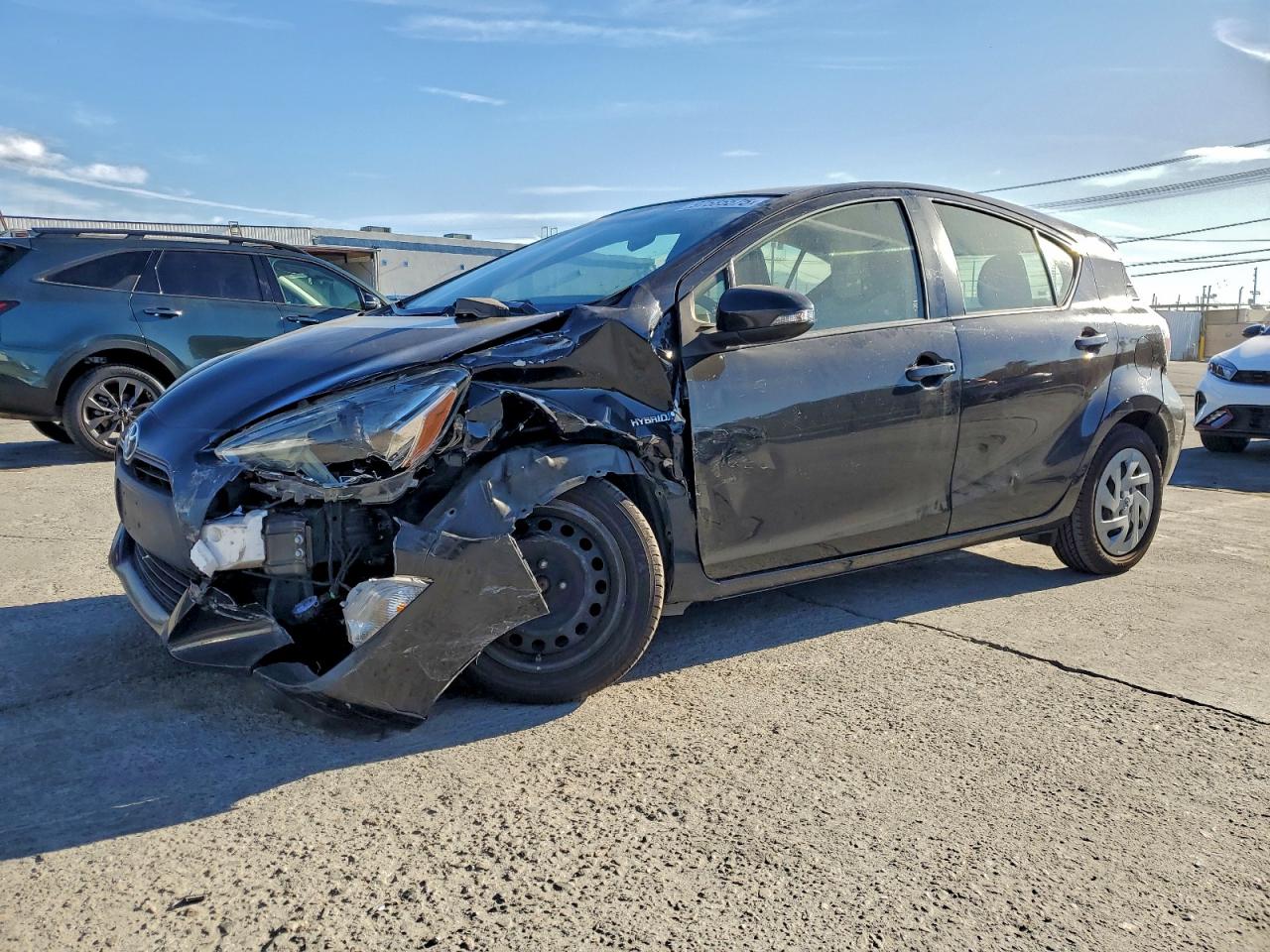 TOYOTA PRIUS C 2016