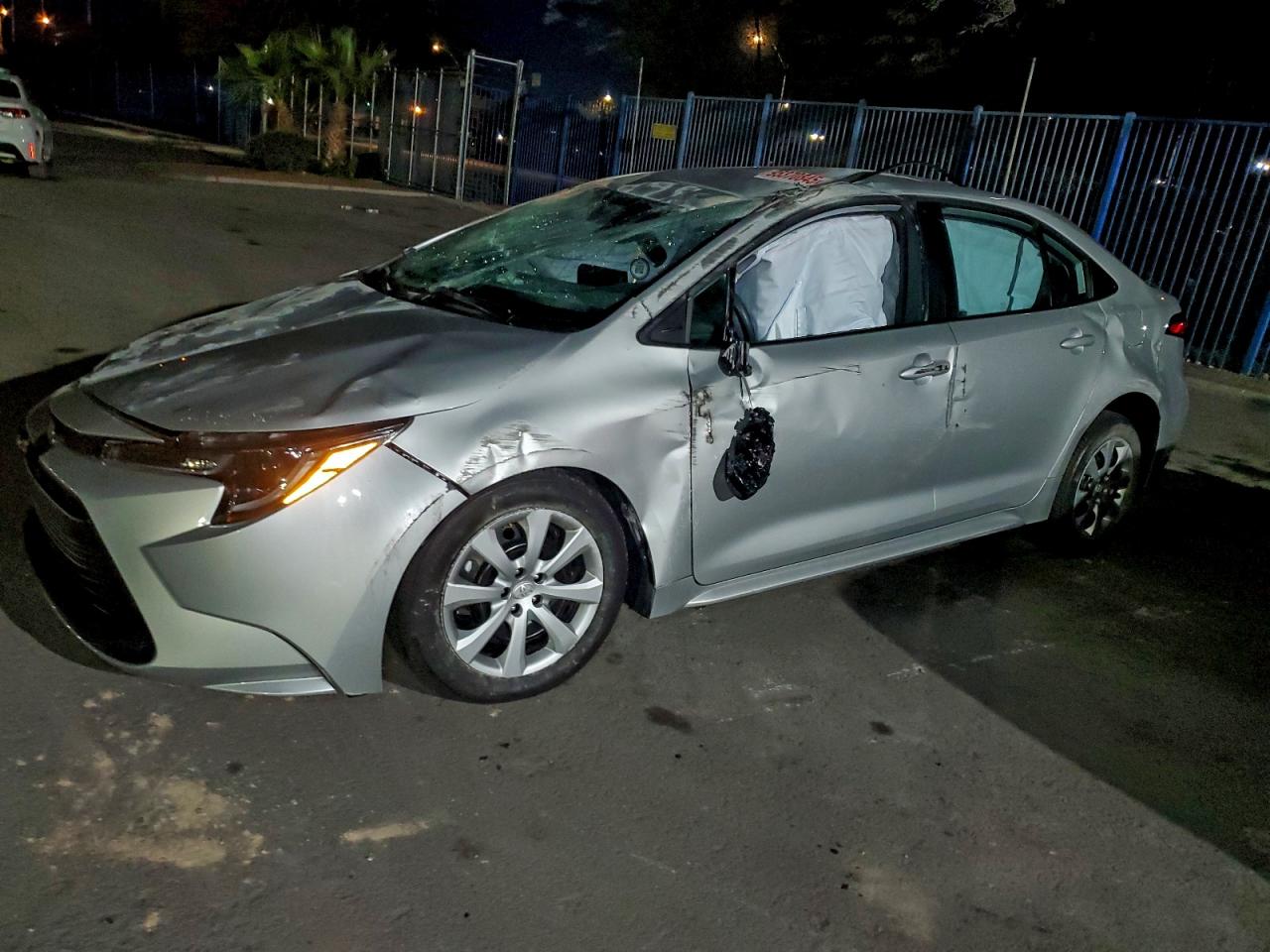 TOYOTA COROLLA LE 2024