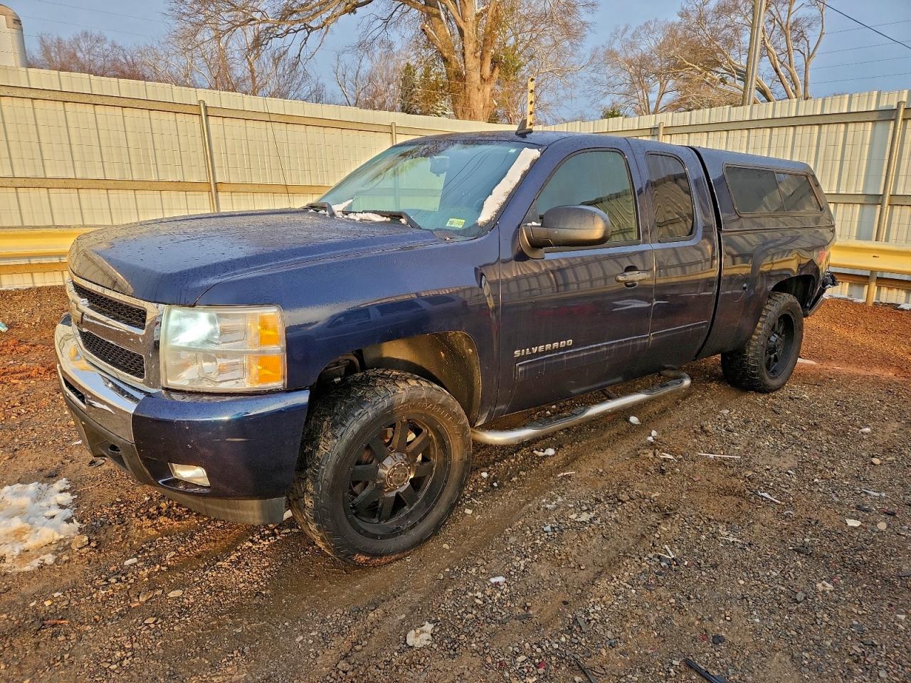 CHEVROLET SILVERADO 2011