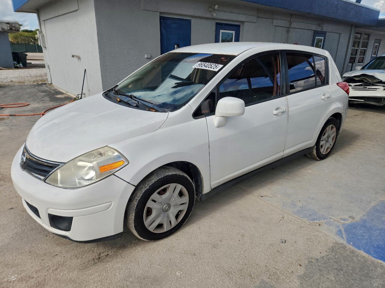 NISSAN VERSA S 2011