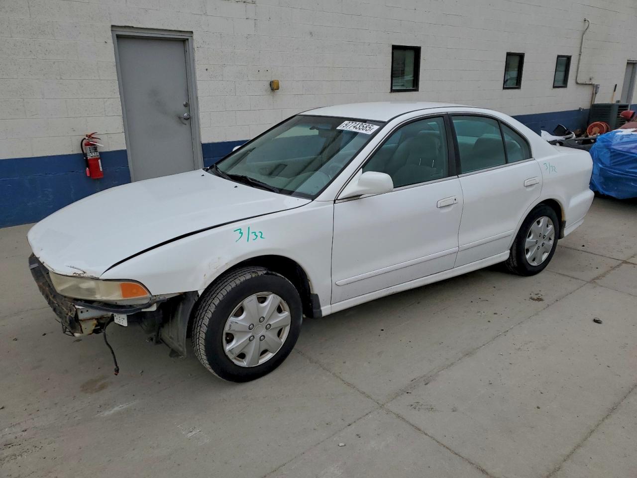 MITSUBISHI GALANT ES 2000