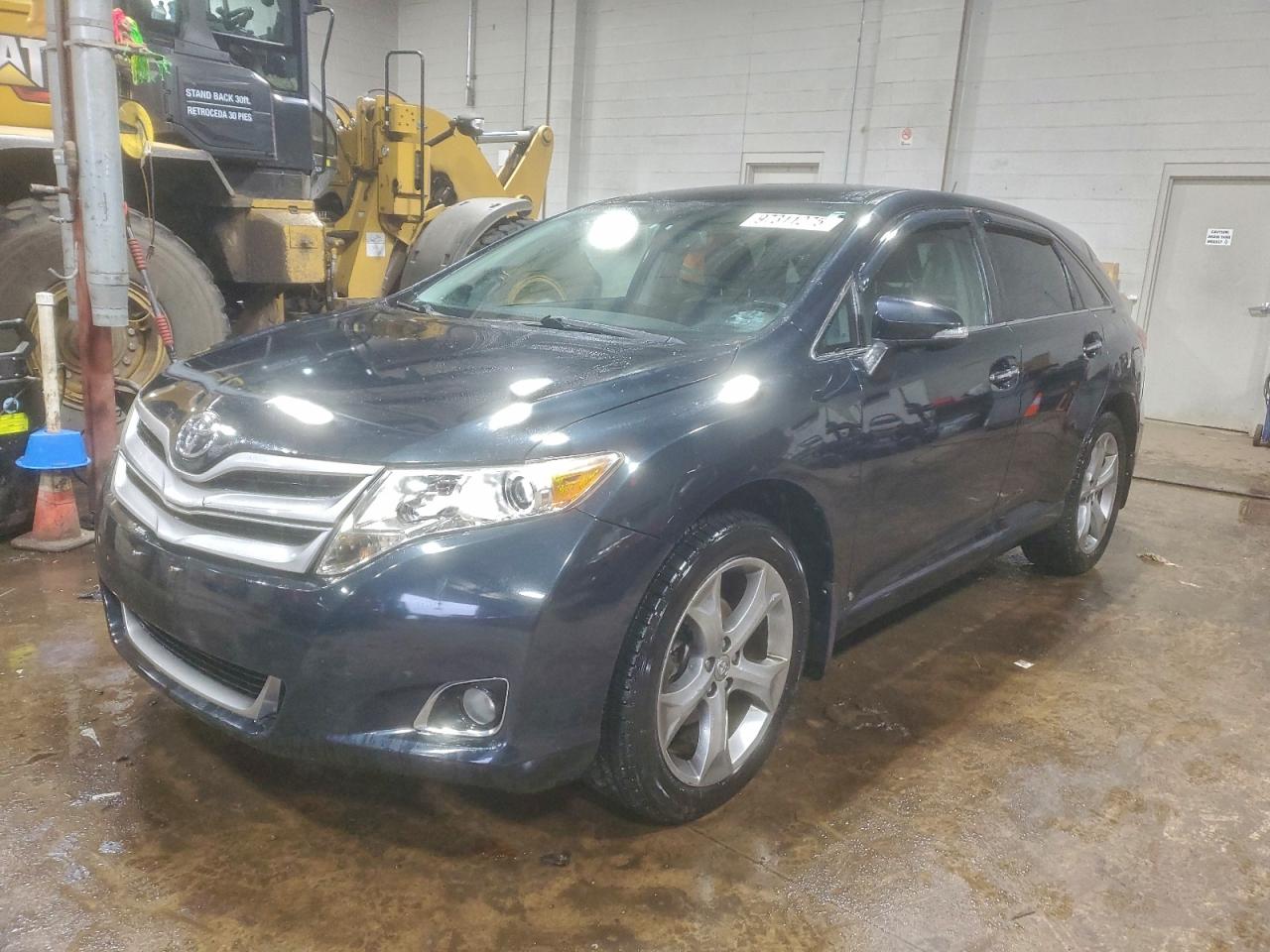 TOYOTA VENZA LE 2013