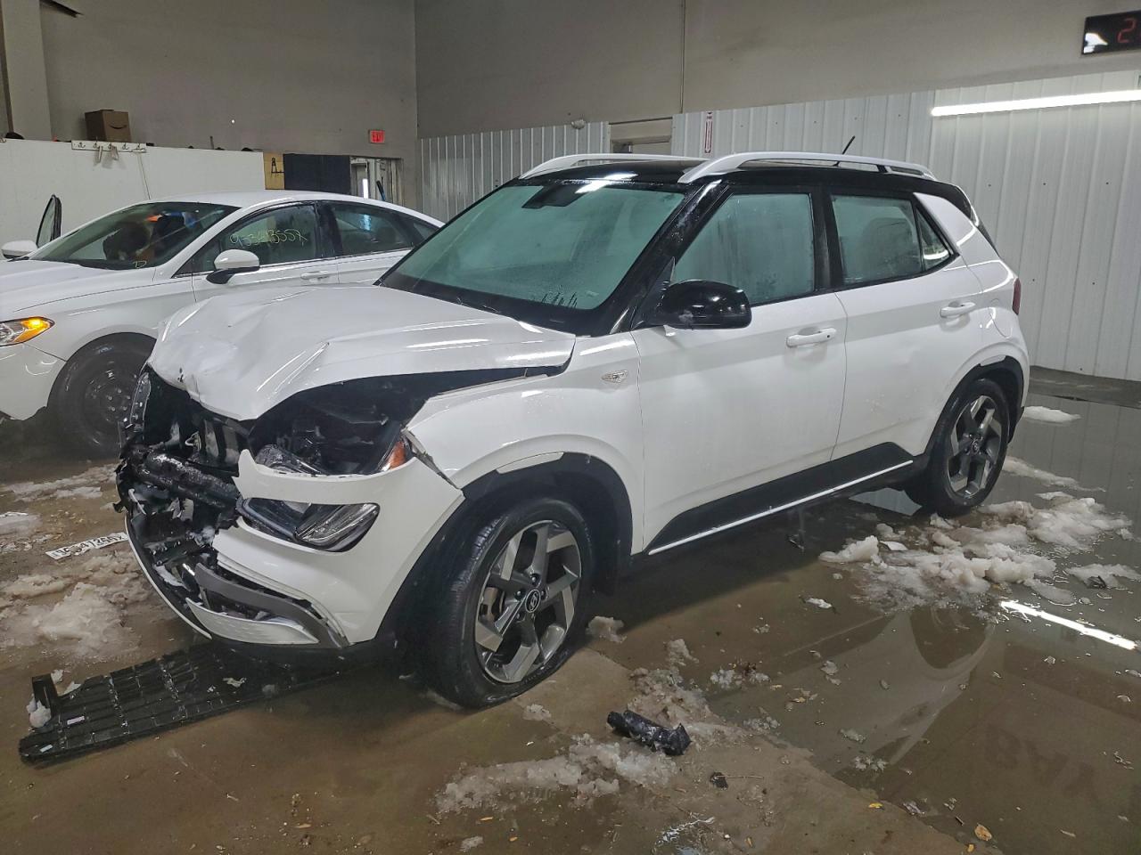 HYUNDAI VENUE 2023