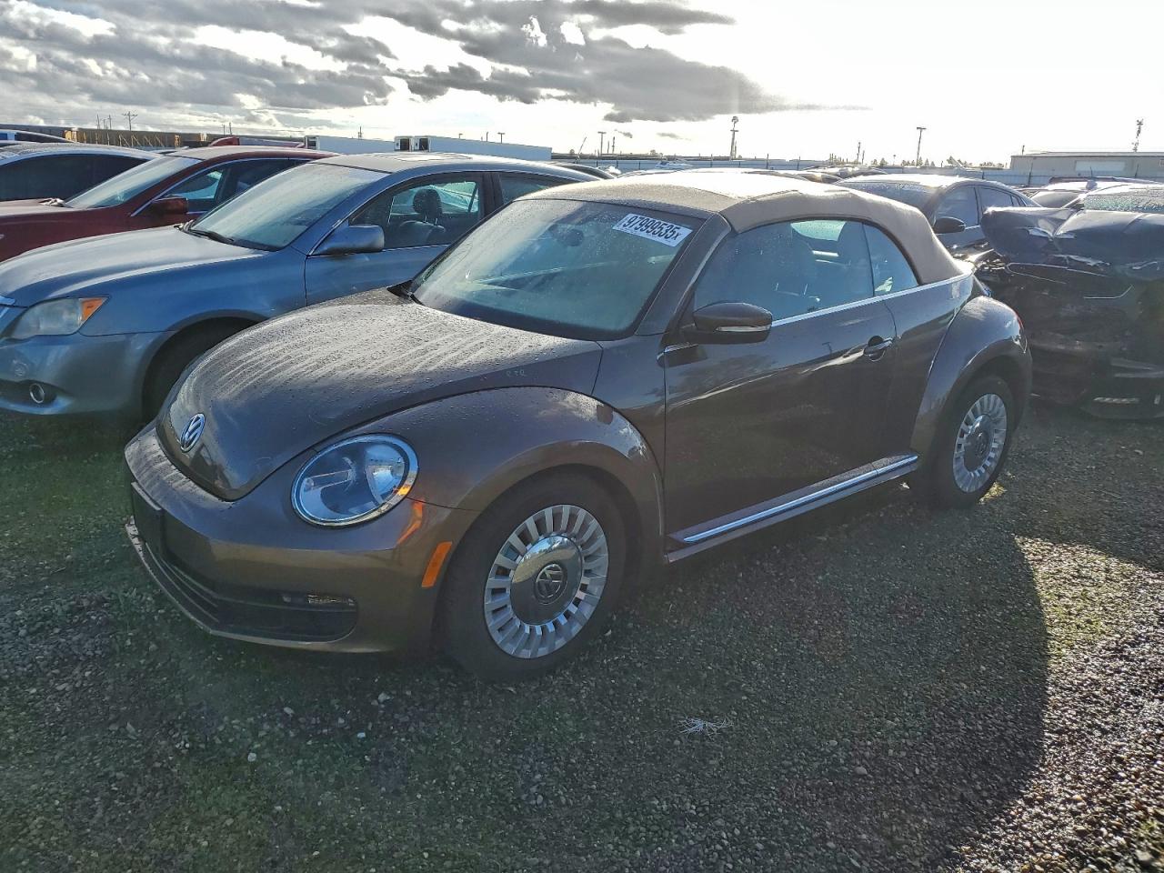 VOLKSWAGEN BEETLE 1.8 2015