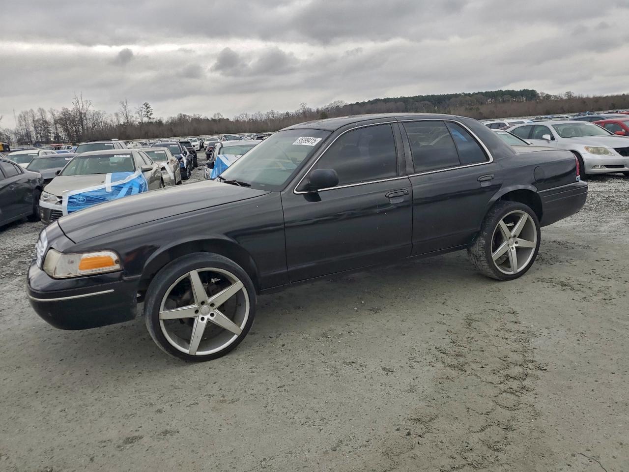 FORD CROWN VICTORIA 2003