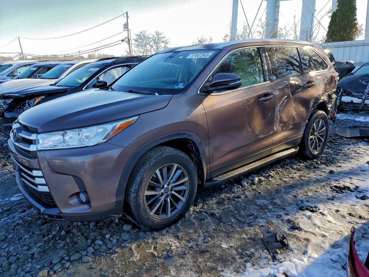 TOYOTA HIGHLANDER 2019