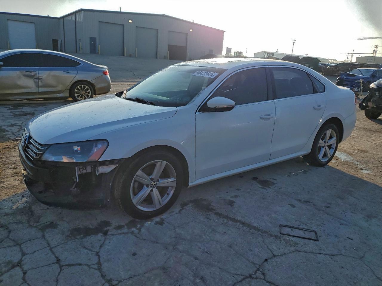 VOLKSWAGEN PASSAT SE 2012