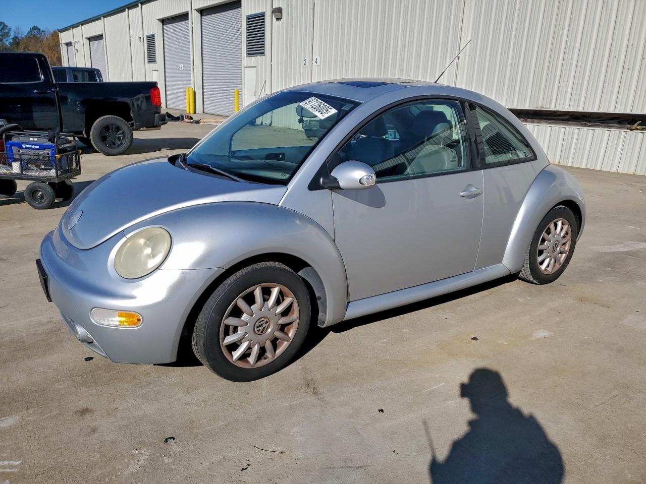 VOLKSWAGEN NEW BEETLE 2005