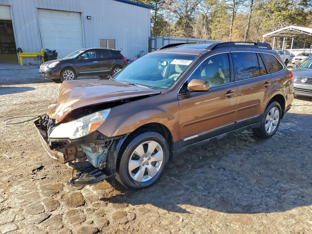 SUBARU OUTBACK 2011