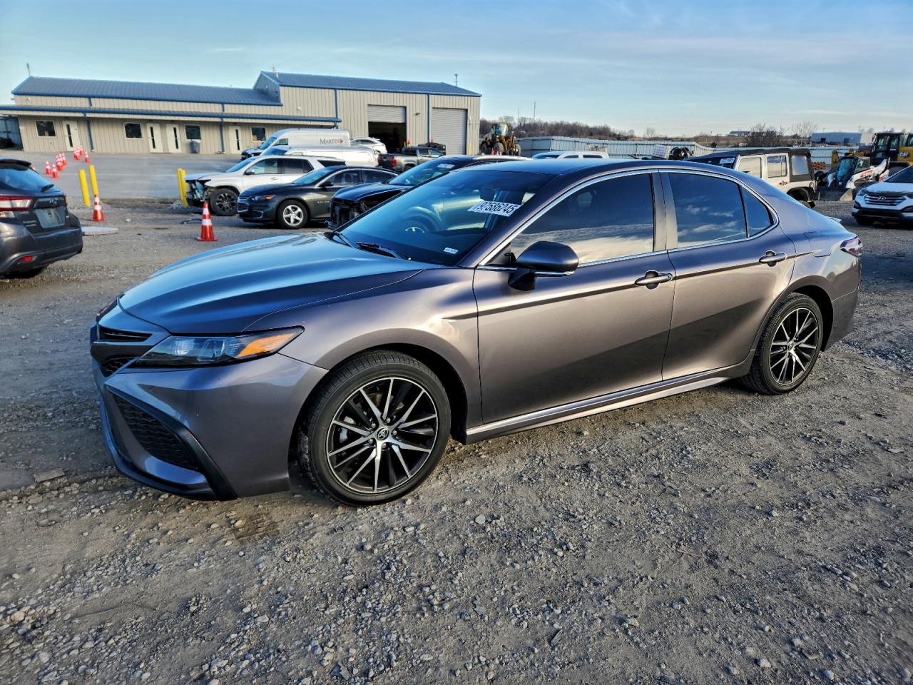 TOYOTA CAMRY 2023
