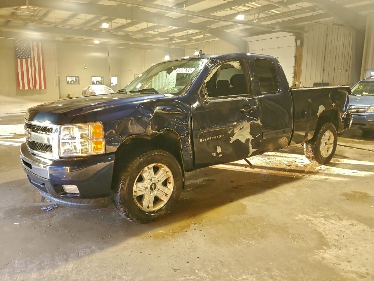 CHEVROLET SILVERADO 2011