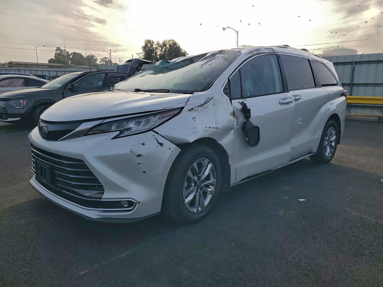 TOYOTA SIENNA 2024