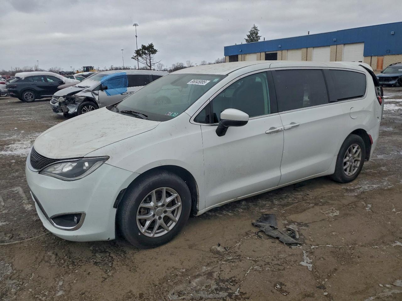 CHRYSLER PACIFICA T 2017