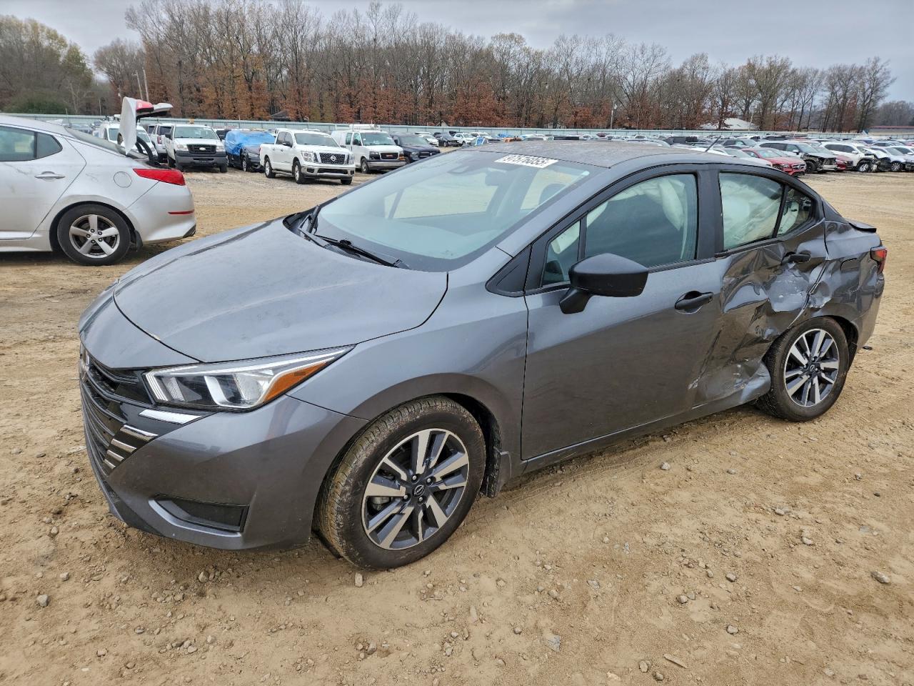 NISSAN VERSA 2024