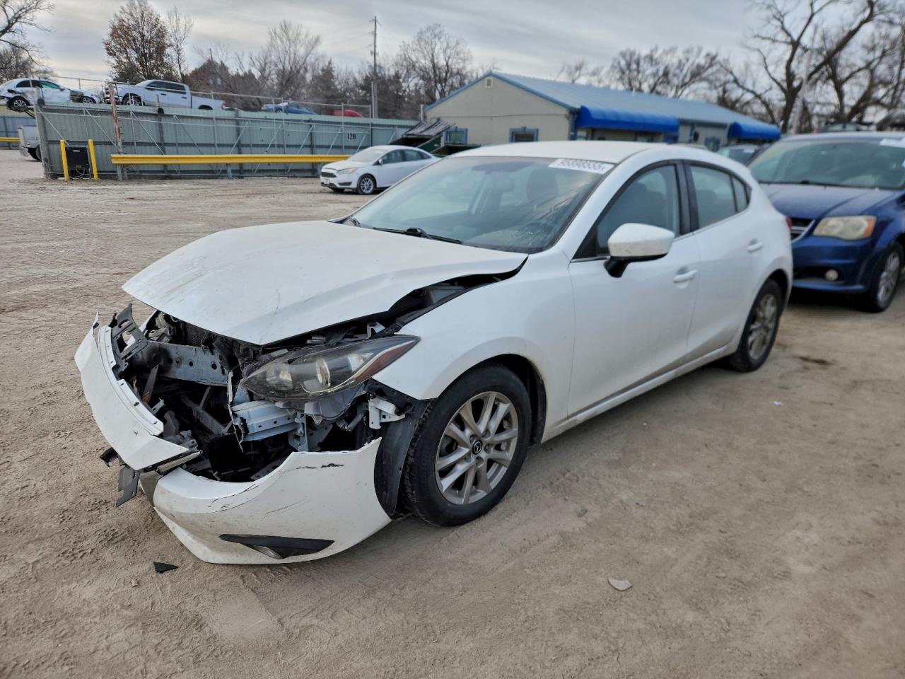MAZDA 3 2014