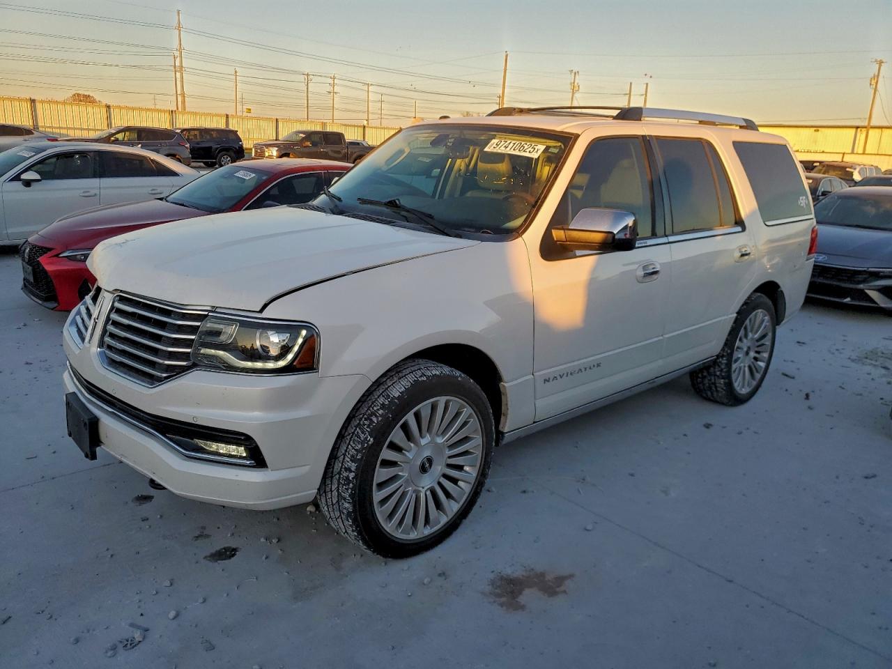 LINCOLN NAVIGATOR 2015