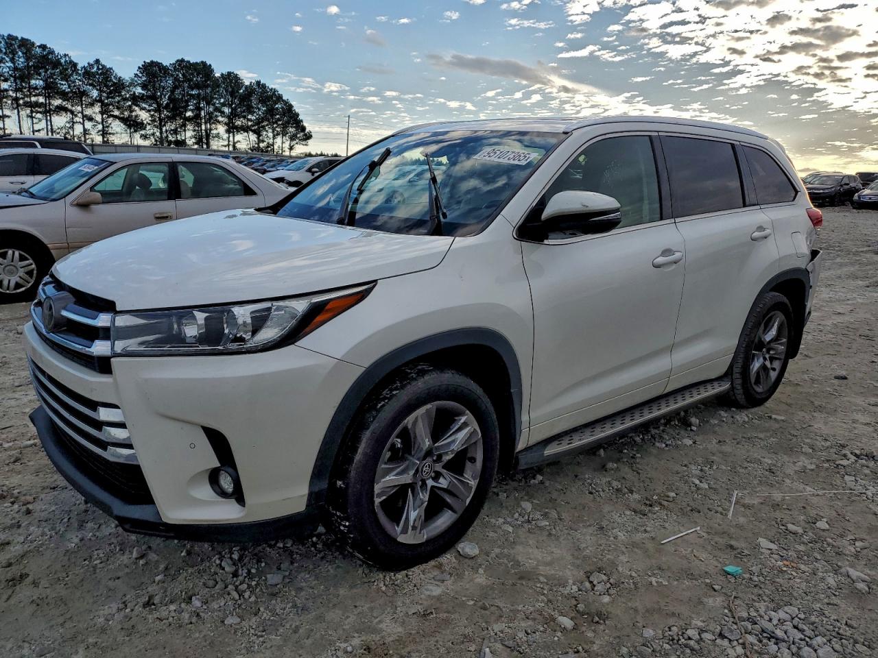 TOYOTA HIGHLANDER 2018