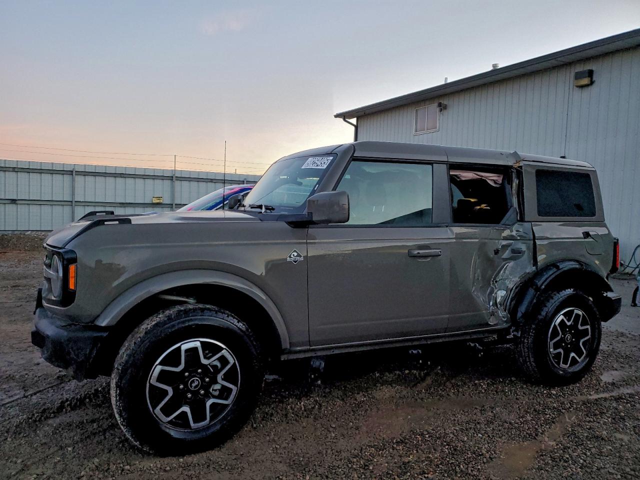 FORD BRONCO OUT 2025