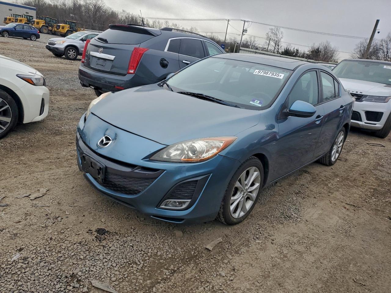 MAZDA 3 2011