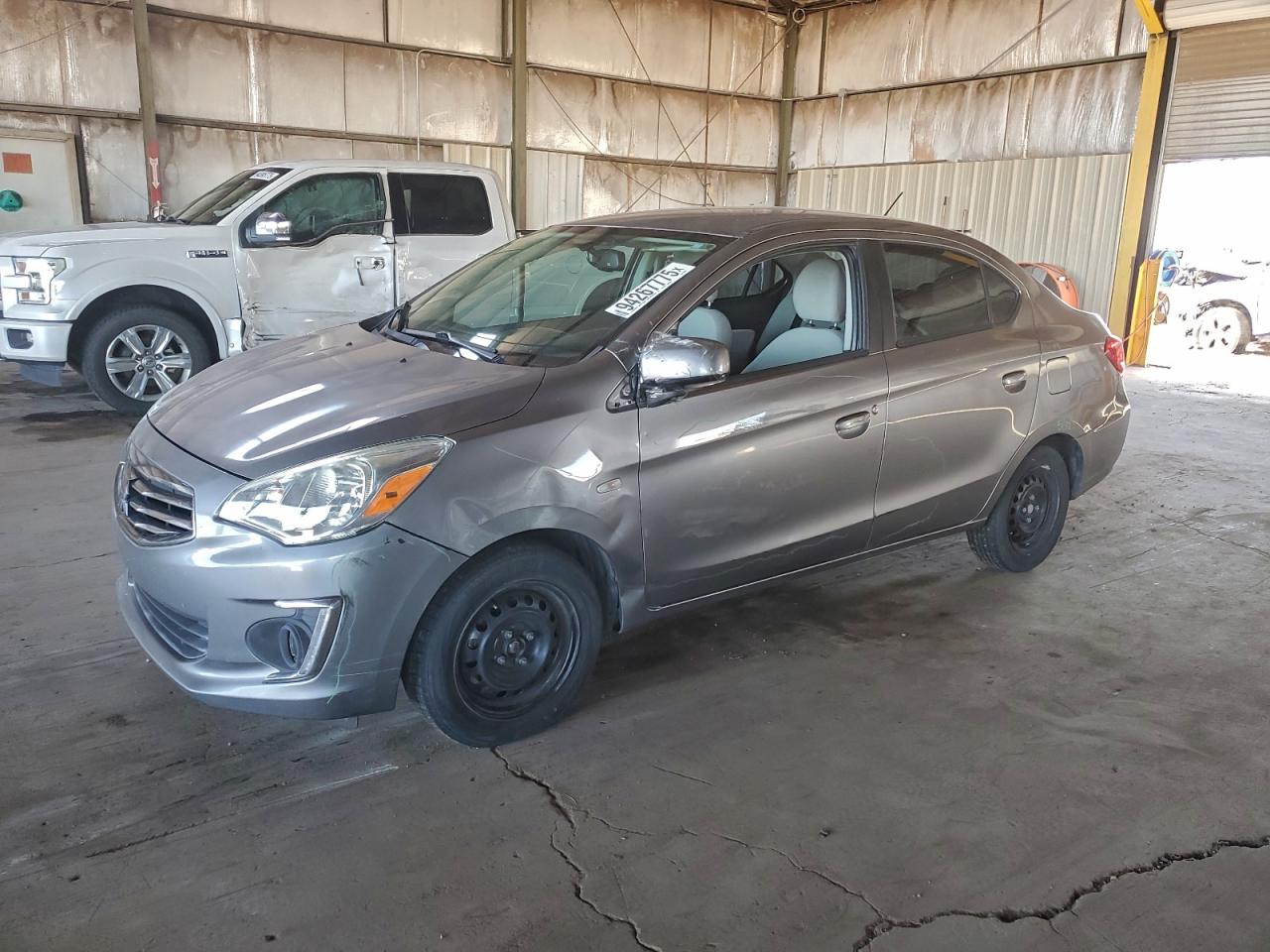 MITSUBISHI MIRAGE G4 2017