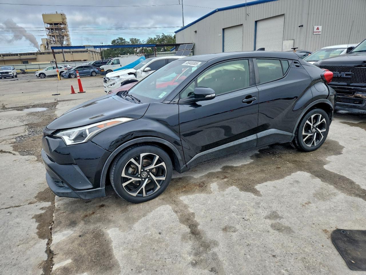 TOYOTA C-HR XLE 2019