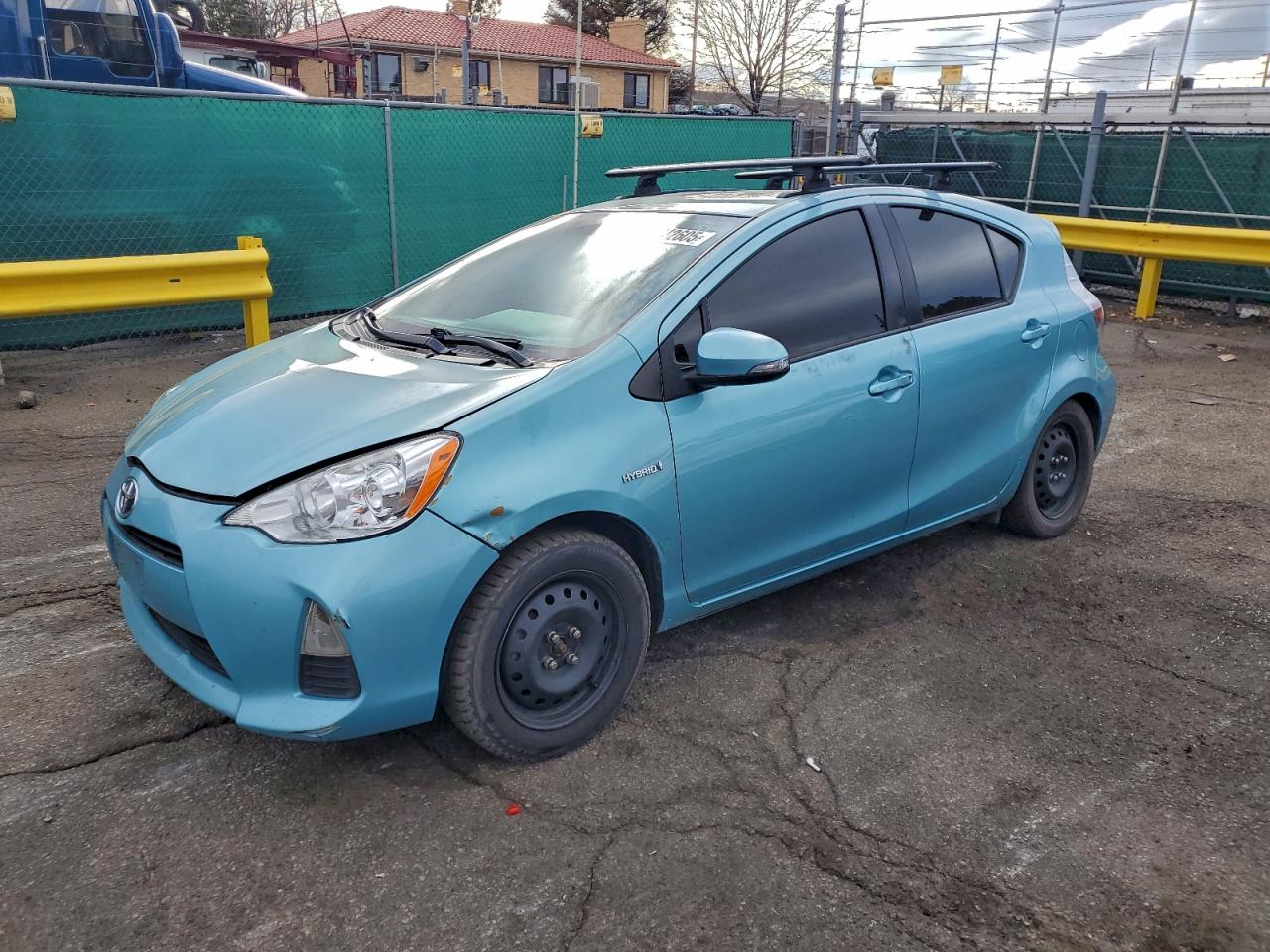TOYOTA PRIUS C 2012