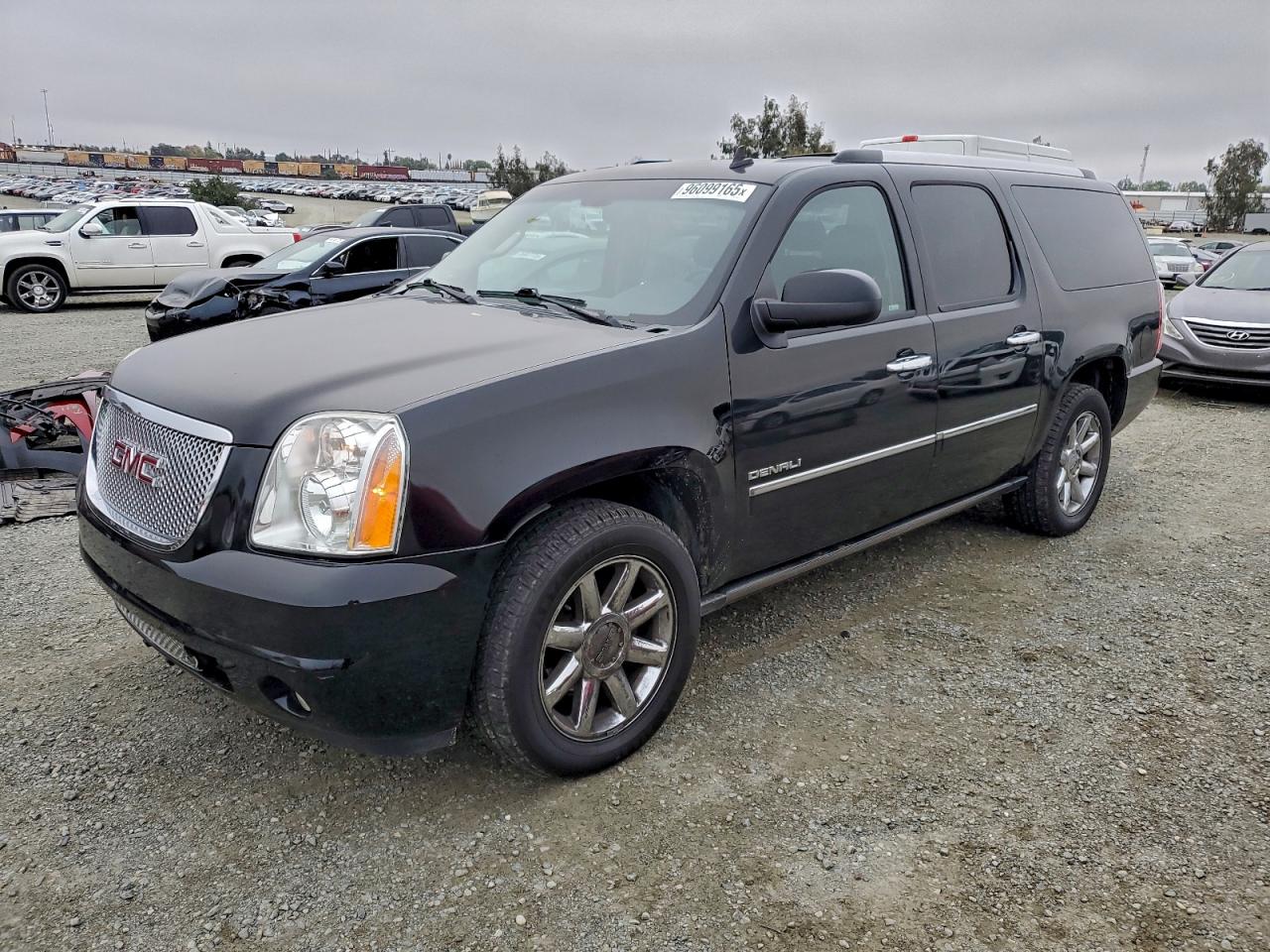 GMC YUKON XL D 2010