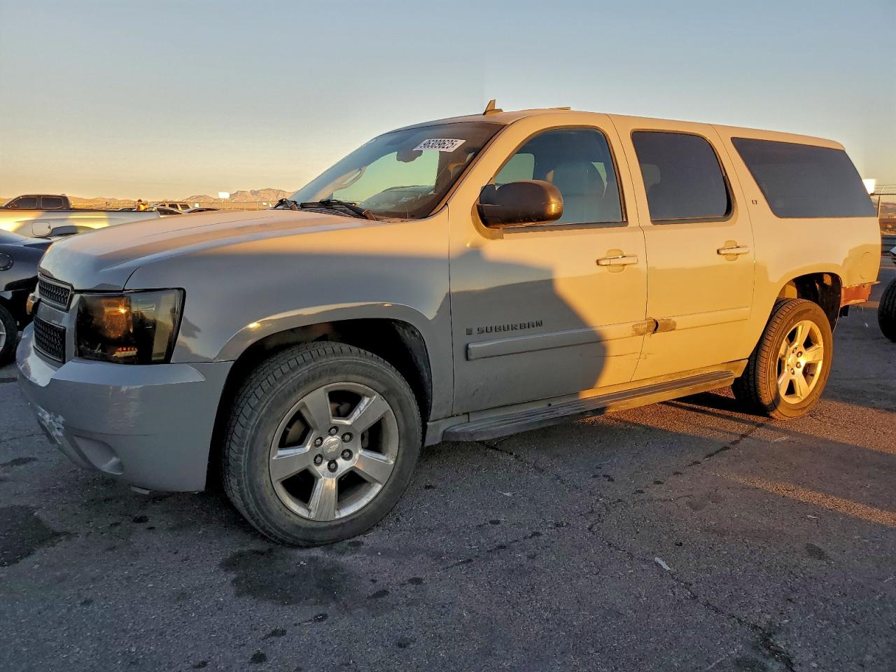 CHEVROLET SUBURBAN 2008