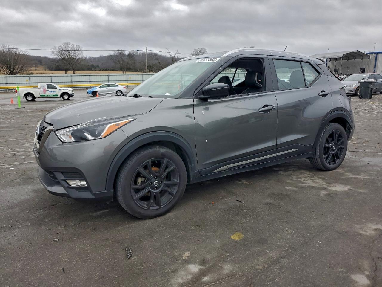 NISSAN KICKS S 2019