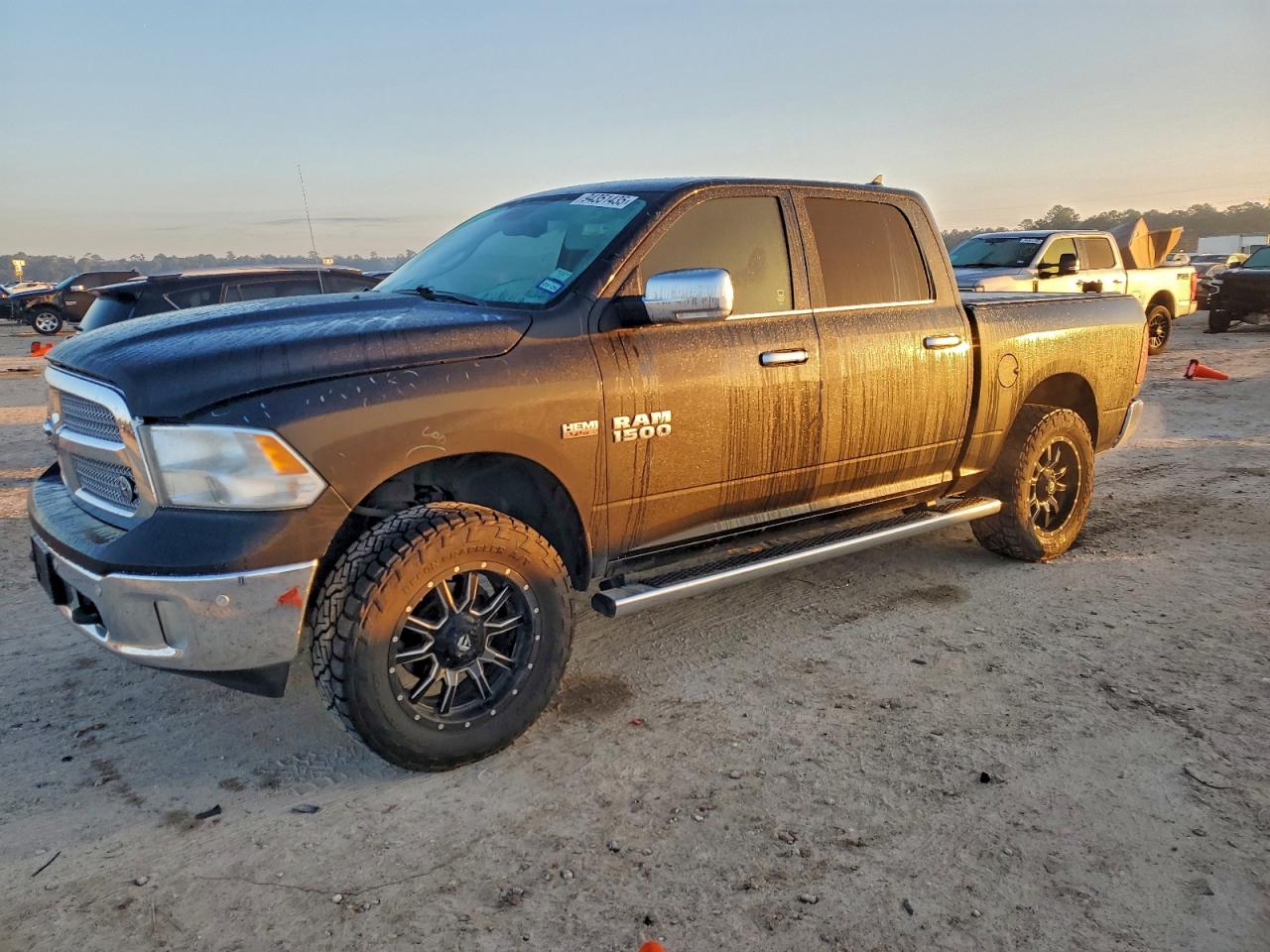 RAM 1500 SLT 2018